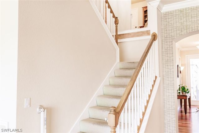 7859 Berkshire Pines DR, Naples, FL 34104