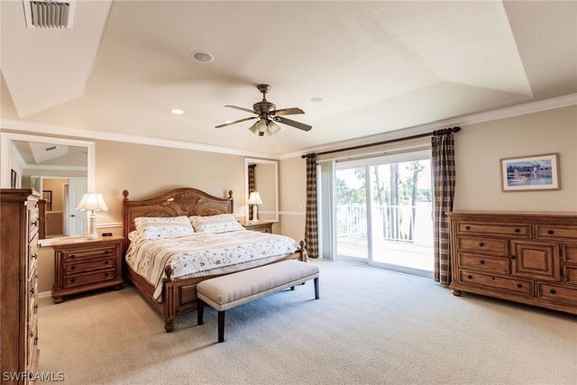 7859 Berkshire Pines DR, Naples, FL 34104