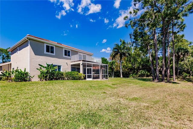 7859 Berkshire Pines DR, Naples, FL 34104