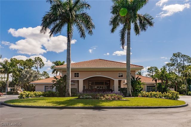 7859 Berkshire Pines DR, Naples, FL 34104