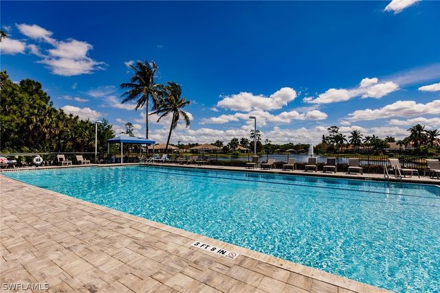 7859 Berkshire Pines DR, Naples, FL 34104