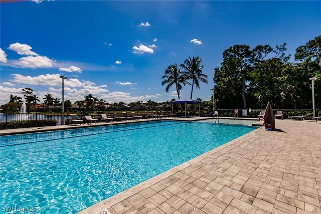 7859 Berkshire Pines DR, Naples, FL 34104