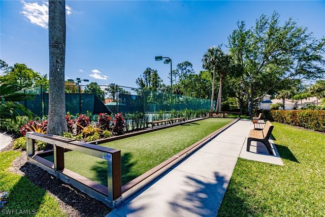 7859 Berkshire Pines DR, Naples, FL 34104