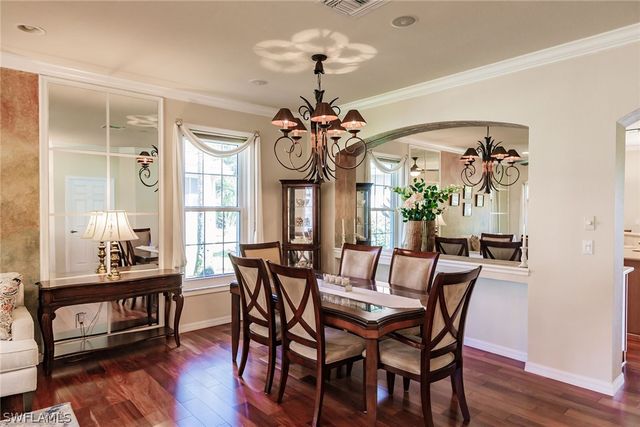 7859 Berkshire Pines DR, Naples, FL 34104