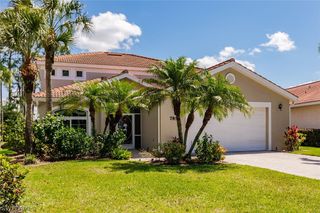 7859 Berkshire Pines DR, Naples, FL 34104