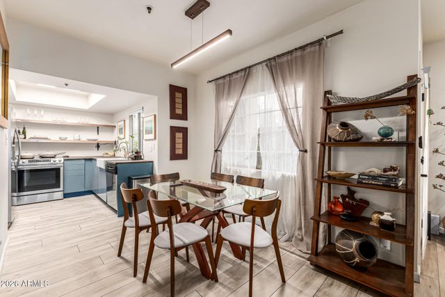 100 E FILLMORE Street 113, Phoenix, AZ 85004