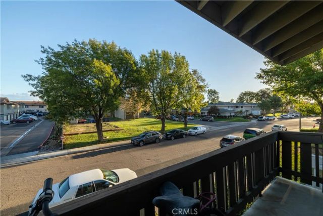 2536 White Oak 2, Escondido, CA 92027