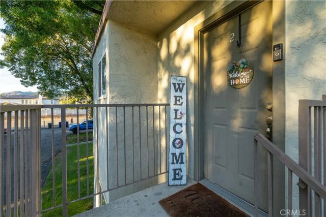 2536 White Oak 2, Escondido, CA 92027