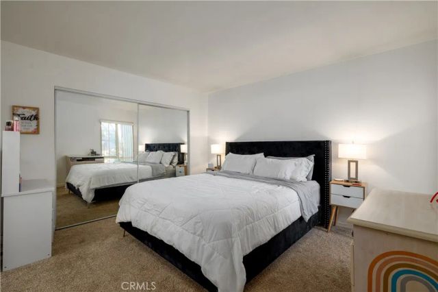 2536 White Oak 2, Escondido, CA 92027