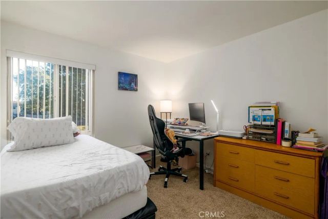 2536 White Oak 2, Escondido, CA 92027