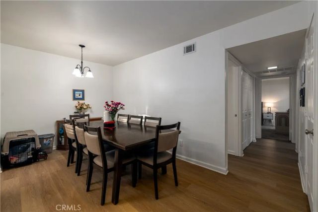 2536 White Oak 2, Escondido, CA 92027