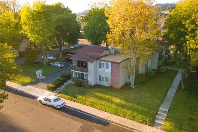 2536 White Oak 2, Escondido, CA 92027