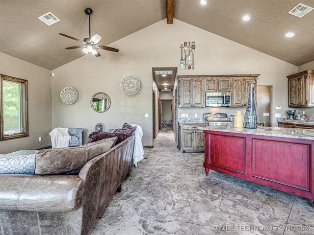 115086 S 4278 Road, Checotah, OK 74426