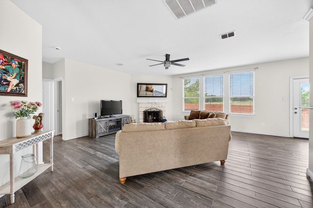 1503 Quail Ridge Drive, Cedar Hill, TX 75104