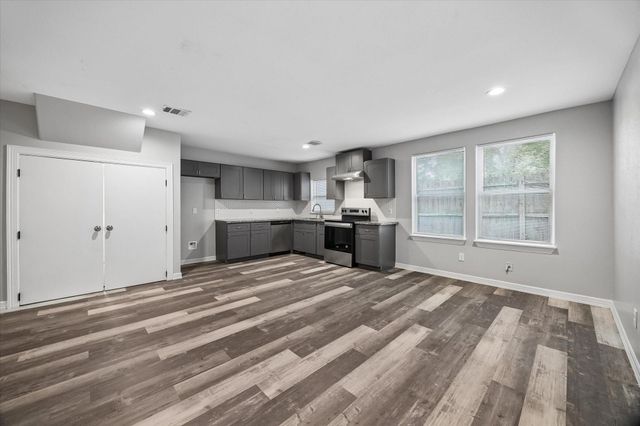 1894 Dolly Wright Street, Houston, TX 77088