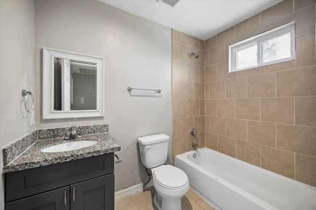 1894 Dolly Wright Street, Houston, TX 77088