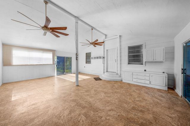 508 Smith Street, Como, TX 75431