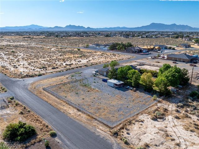2741 Olvido Avenue, Pahrump, NV 89048