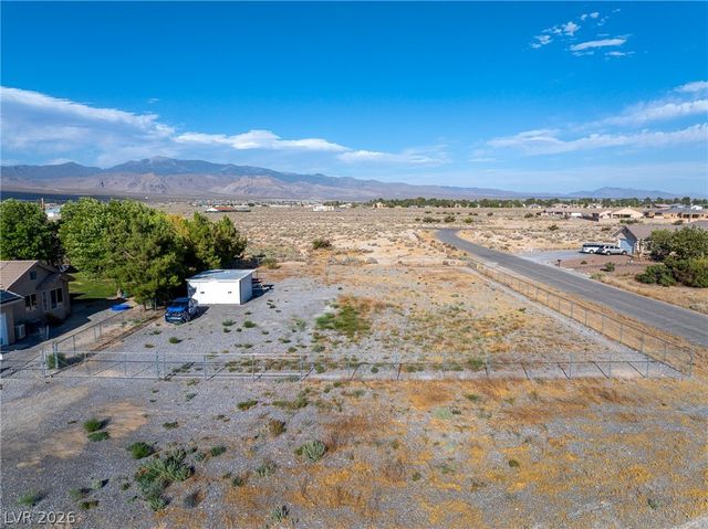 2741 Olvido Avenue, Pahrump, NV 89048