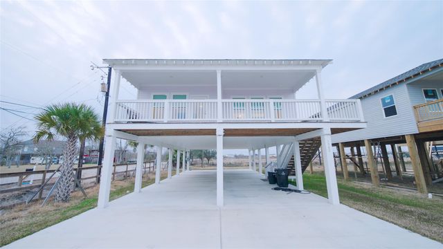 1342 Sapphire Palms Court, Dickinson, TX 77539