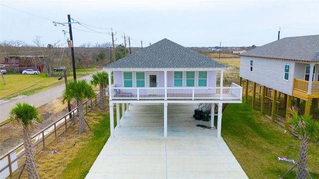 1342 Sapphire Palms Court, Dickinson, TX 77539