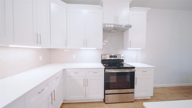 1342 Sapphire Palms Court, Dickinson, TX 77539