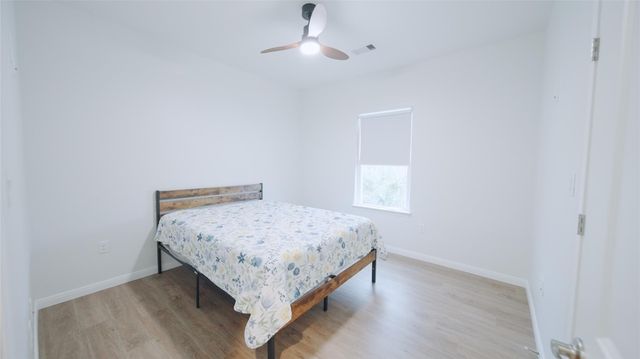 1342 Sapphire Palms Court, Dickinson, TX 77539