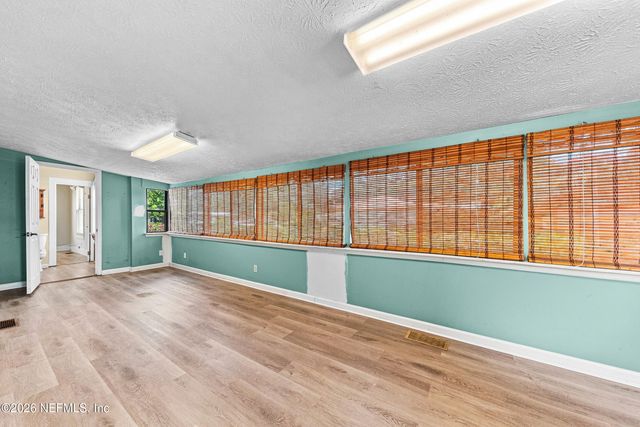 2500 COMMUNITY Road, Jacksonville, FL 32207