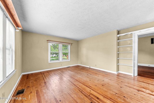2500 COMMUNITY Road, Jacksonville, FL 32207