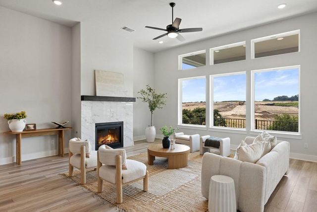 221 McMillian Drive, Liberty Hill, TX 78642