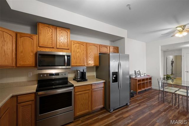 1 Monarch Trace Court 307, Chesterfield, MO 63017