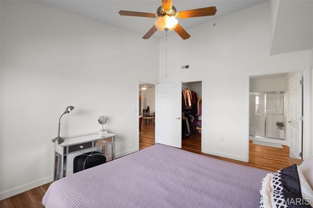 1 Monarch Trace Court 307, Chesterfield, MO 63017