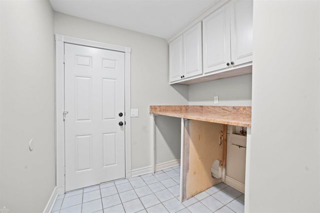 997 N Conklin Road, Lake Orion, MI 48362