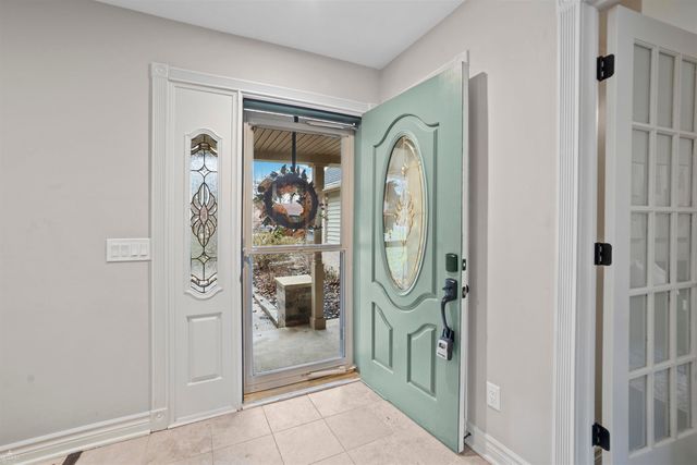 997 N Conklin Road, Lake Orion, MI 48362