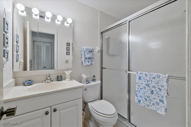7086 Nantucket CIR 6, North Fort Myers, FL 33917