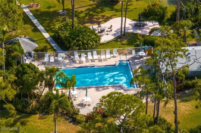 7086 Nantucket CIR 6, North Fort Myers, FL 33917