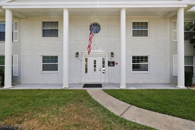 7086 Nantucket CIR 6, North Fort Myers, FL 33917