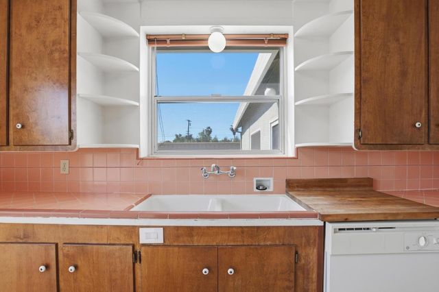 870 Morley, Yuba City, CA 95991