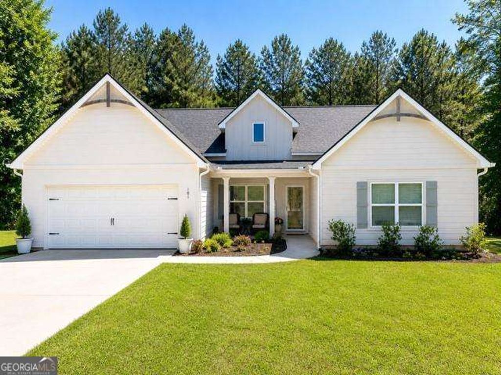 101 Fenwick Manor Drive, Lagrange, GA 30241