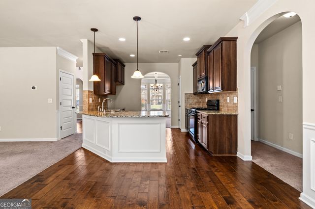 90 Sylvan Loop, Fayetteville, GA 30214