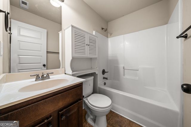 90 Sylvan Loop, Fayetteville, GA 30214