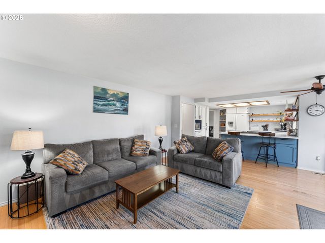 615 Ne 157TH Ave, Vancouver, WA 98684