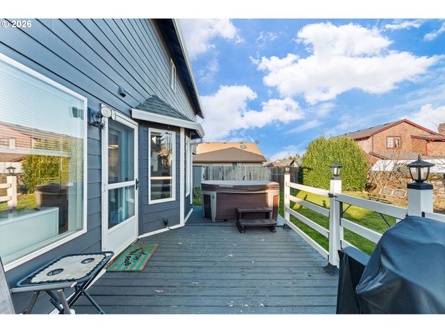 615 Ne 157TH Ave, Vancouver, WA 98684