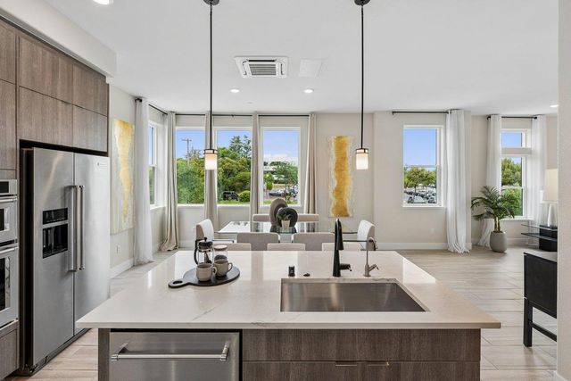 181 Waters Park Circle, San Mateo, CA 94403