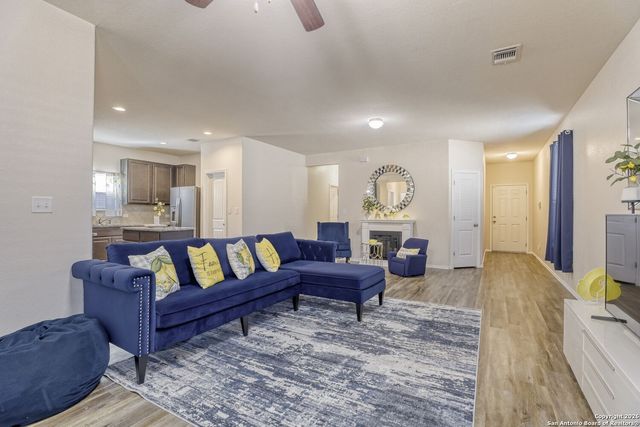 143 Laurel Grace, New Braunfels, TX 78130