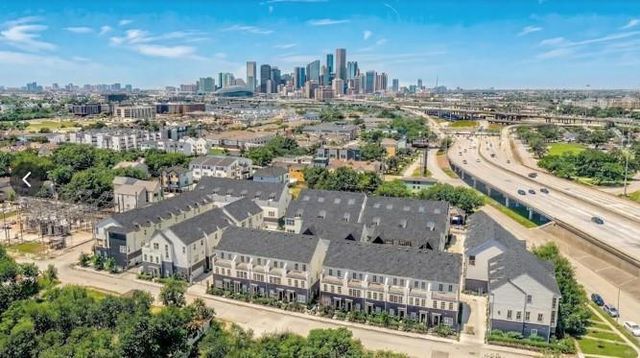 819 Bringhurst Street, Houston, TX 77020