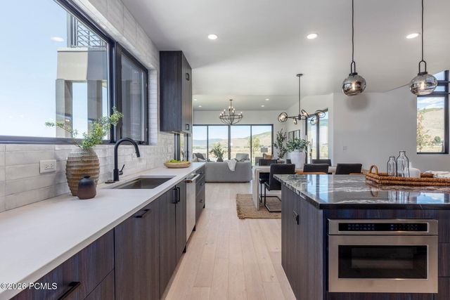 798 Lazy Way, Francis, UT 84036