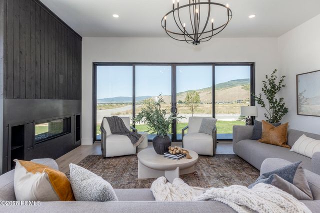 798 Lazy Way, Francis, UT 84036