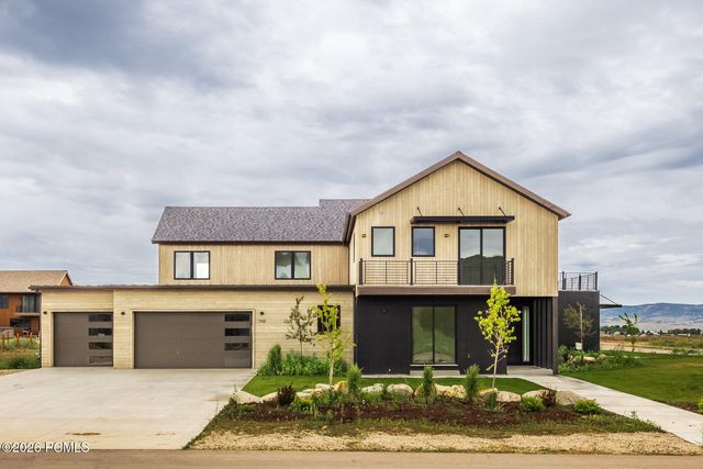 798 Lazy Way, Francis, UT 84036