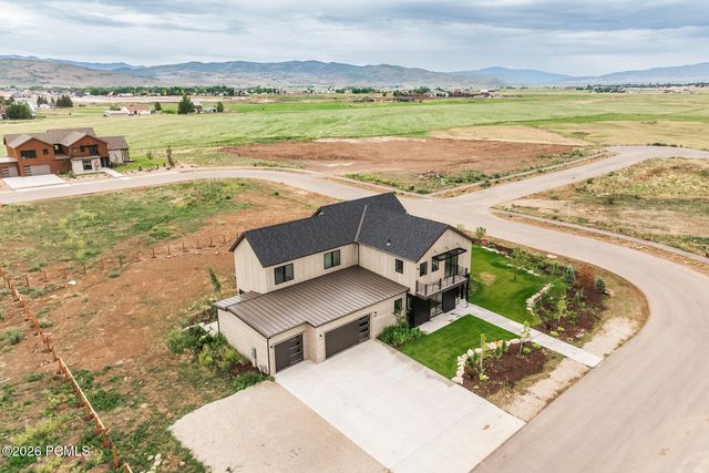 798 Lazy Way, Francis, UT 84036